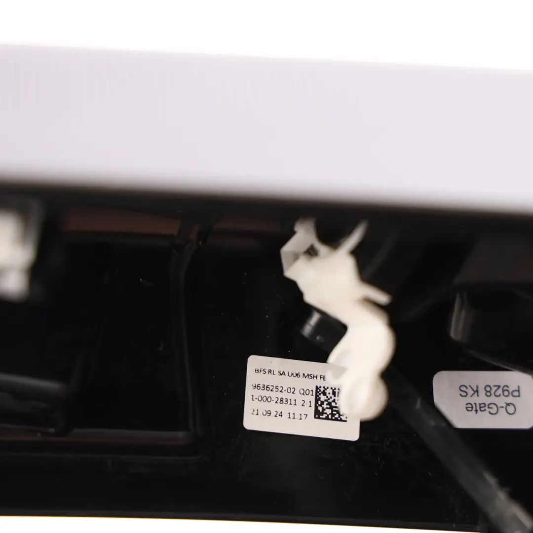 Dashboard Trim Strip Cover Trim Panel Perlglanz Chrome to BMW U06 X1 U11 with Part number 9636252 BMW U06 X1 U11 Dashboard Trim Strip Cover Trim Panel Perlglanz Chrome - SKU RHD-9636252 - Part number 9636252