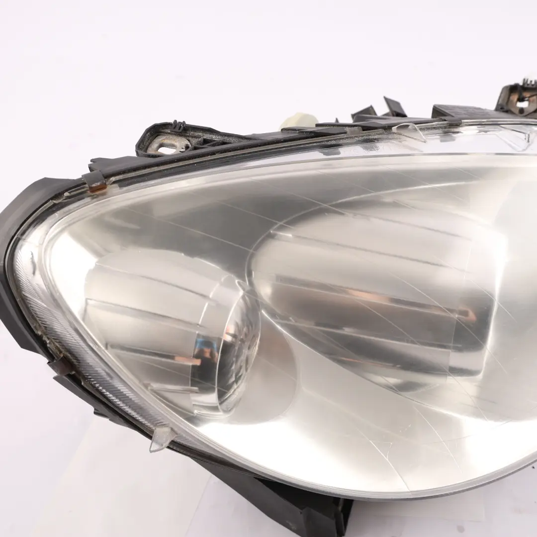 Headlight Headlamp Lamp Light Front Right O/S to Mercedes W245 with Part number A1698202661 Mercedes W245 Headlight Headlamp Lamp Light Front Right O/S - SKU rhd-A1698202661 - Part number A1698202661