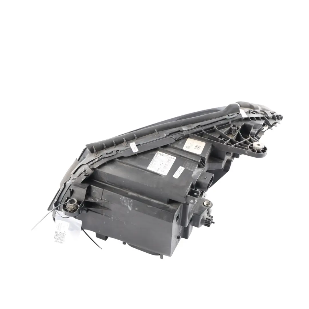 Front Headlight Headlamp LED Right O/S to Mercedes W205 with Part number A2059062602 Mercedes W205 Front Headlight Headlamp LED Right O/S - SKU RHD-A2059062602 - Part number A2059062602