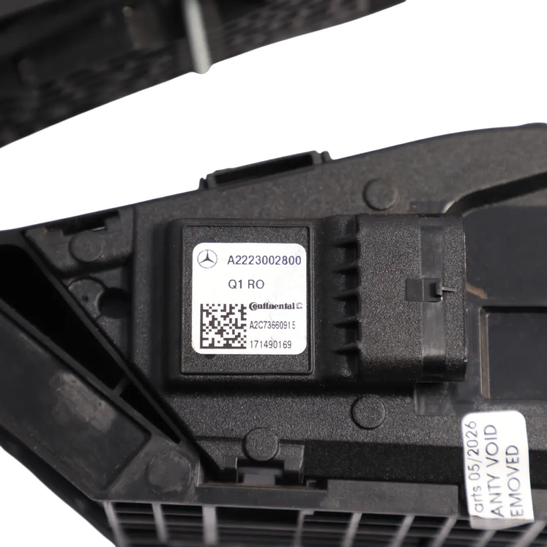 Mercedes W205 Accelerator Throttle Pedal Assembly Hybrid - SKU RHD-A2223002800 - Part number A2223002800