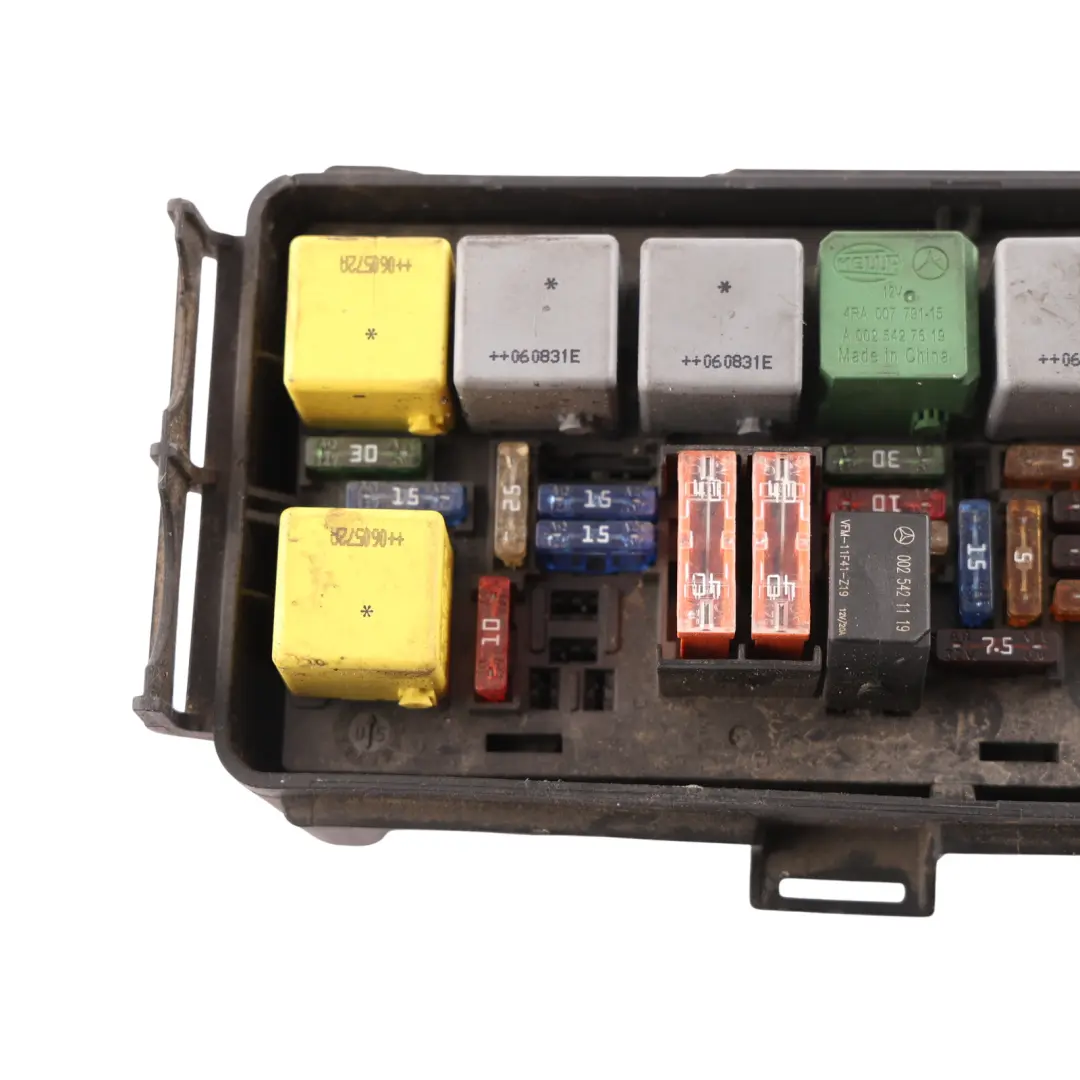 Fuse Box Control Module Unit to Mercedes W251 Engine with Part number A2515404433 Mercedes W251 Engine Fuse Box Control Module Unit - SKU RHD-A2515404433 - Part number A2515404433