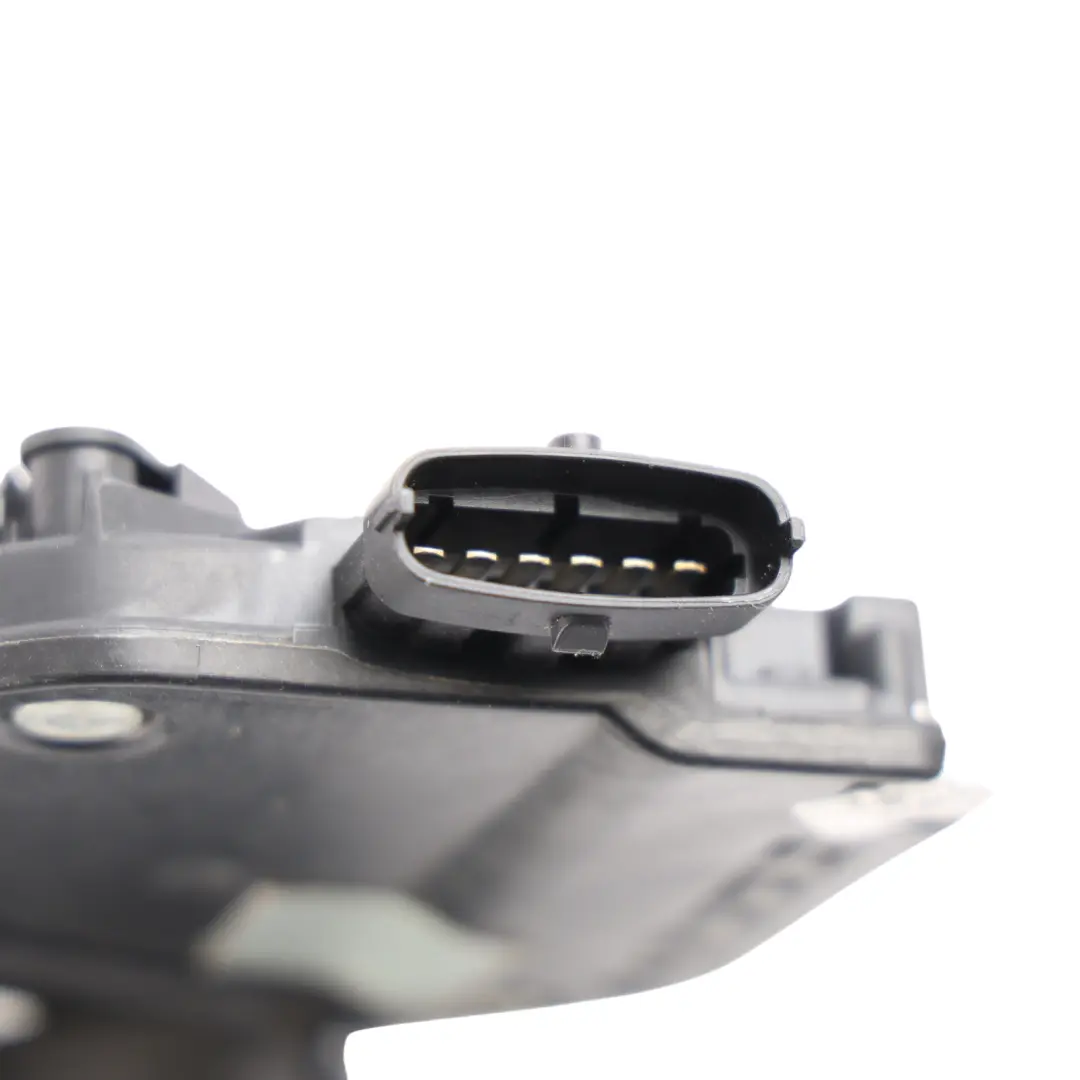 Front Handle Lock Handle Mount Right O/S to Range Rover L405 with Part number CK52-203A28-JE Range Rover L405 Front Handle Lock Handle Mount Right O/S - SKU RHD-CK52-203A28-JE - Part number CK52-203A28-JE