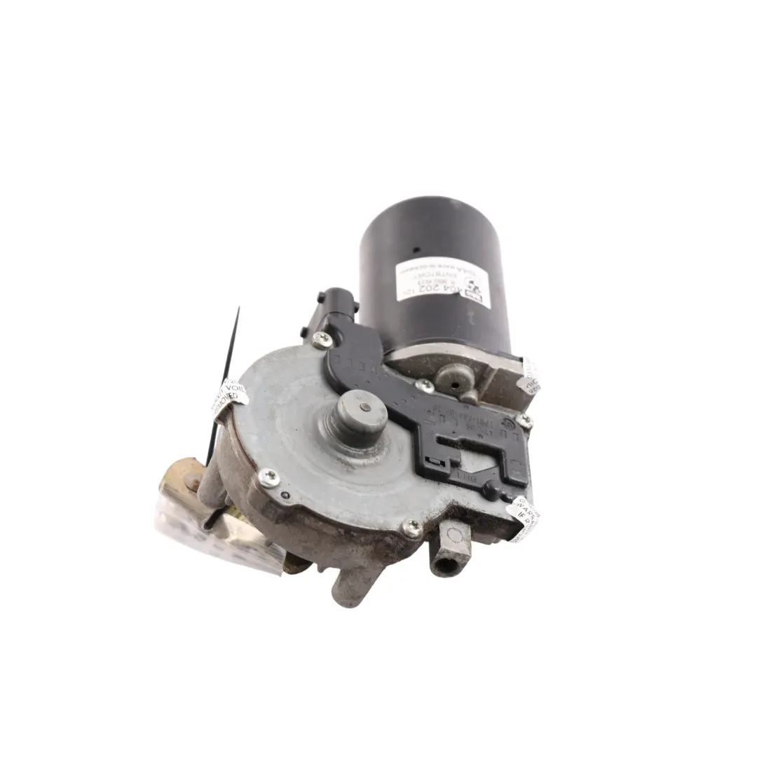 Front Windscreen Wiper Motor to Range Rover L322 with Part number DKD000020 Range Rover L322 Front Windscreen Wiper Motor - SKU RHD-DKD000020-1 - Part number DKD000020