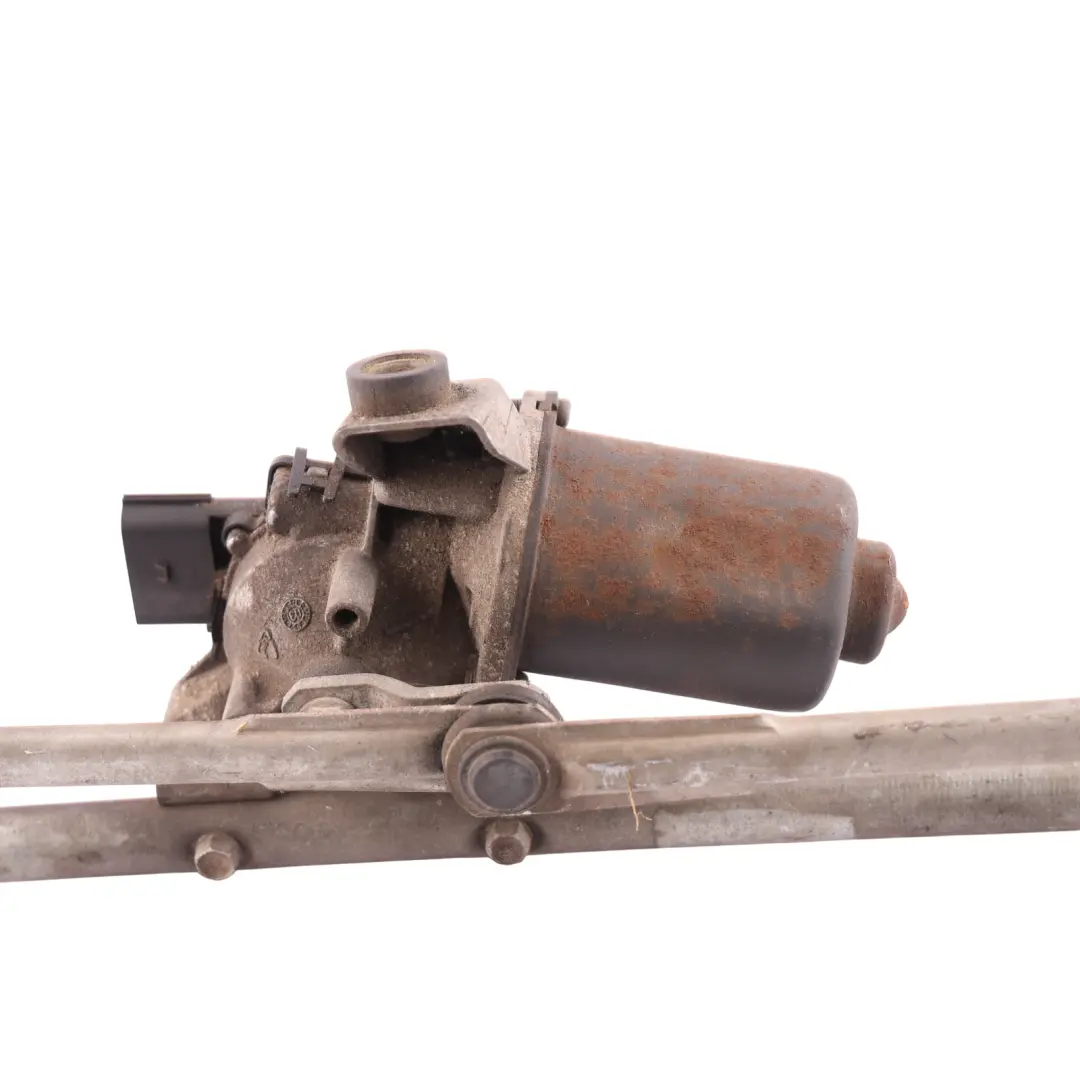 Front Wiper Motor Linkage Mechanism to Land Rover Discovery 3 L319 with Part number DLS500010 Land Rover Discovery 3 L319 Front Wiper Motor Linkage Mechanism - SKU RHD-DLS500010 - Part number DLS500010