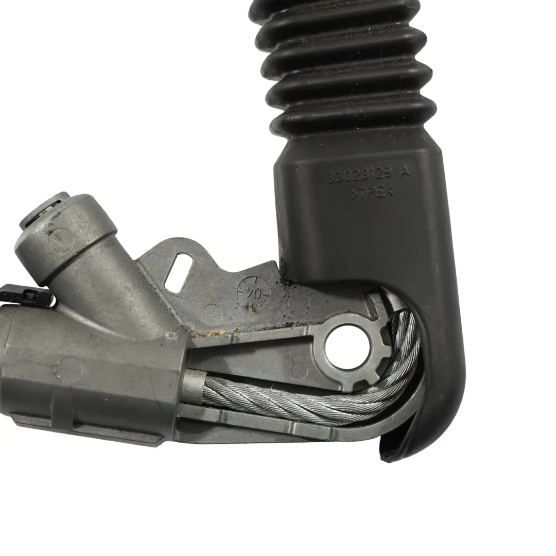 Belt Buckle Latch Catch Front Left N/S to Range Rover L322 Seat with Part number EVB000590PUY Range Rover L322 Seat Belt Buckle Latch Catch Front Left N/S - SKU RHD-EVB000590PUY - Part number EVB000590PUY