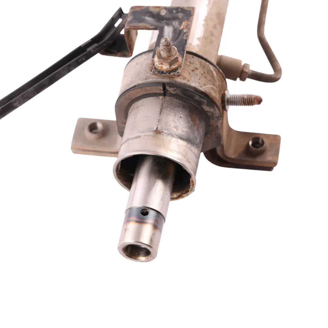 Mk3 Hydraulic Steering Rack Gear Pinion to Volkswagen VW Caddy with Part number JZW422062DX Volkswagen VW Caddy Mk3 Hydraulic Steering Rack Gear Pinion - SKU RHD-JZW422062DX - Part number JZW422062DX