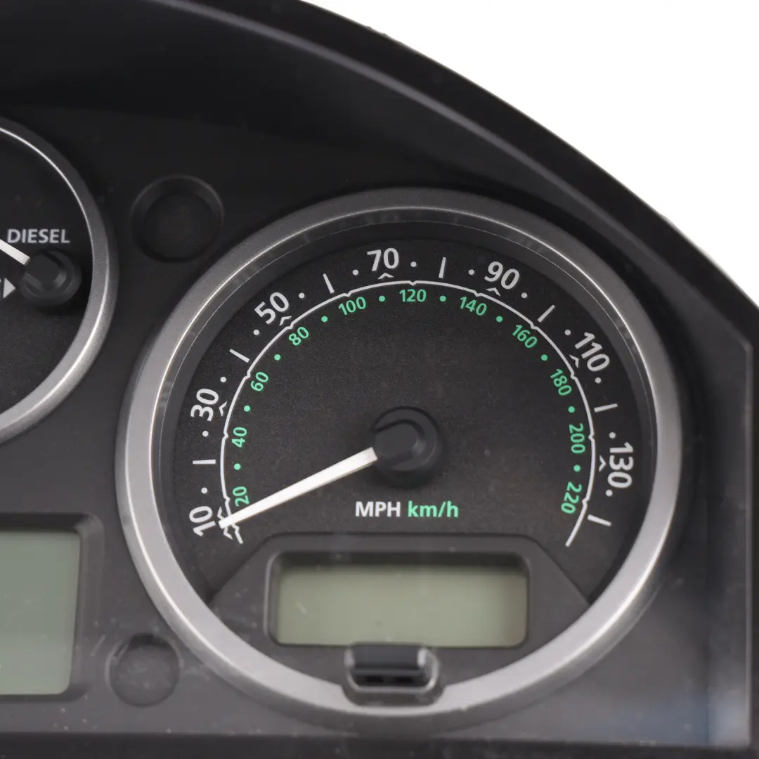 Instrument Cluster Clocks Diesel Automatic to Land Rover Discovery 3 L319 with Part number YAC500025 Land Rover Discovery 3 L319 Instrument Cluster Clocks Diesel Automatic - SKU RHD-YAC500025 - Part number YAC500025