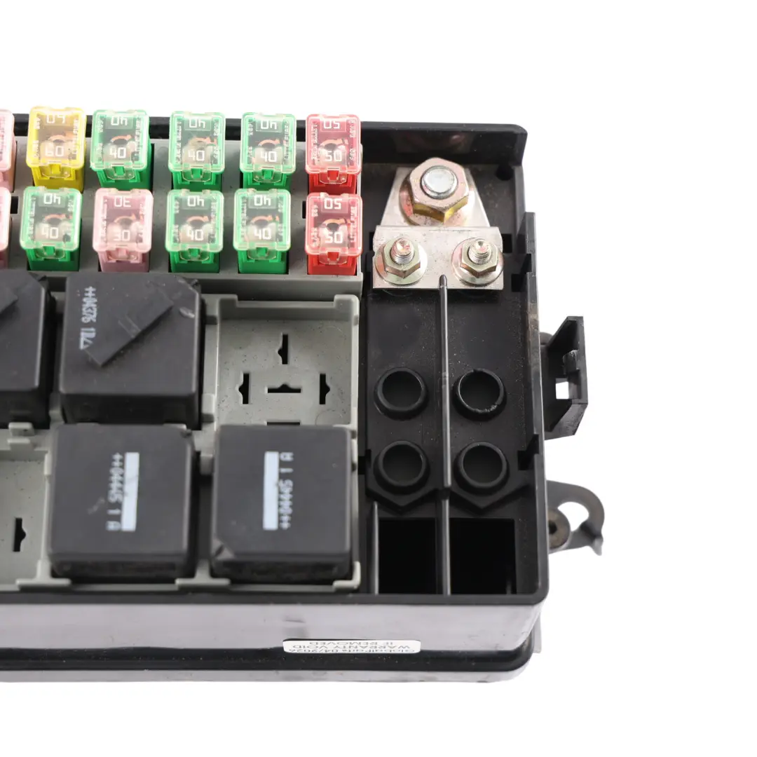 Land Rover Discovery 3 L319 Fuse Box Relay Control Module YPP500080 - SKU RHD-YPW500050 - Part number YPW500050