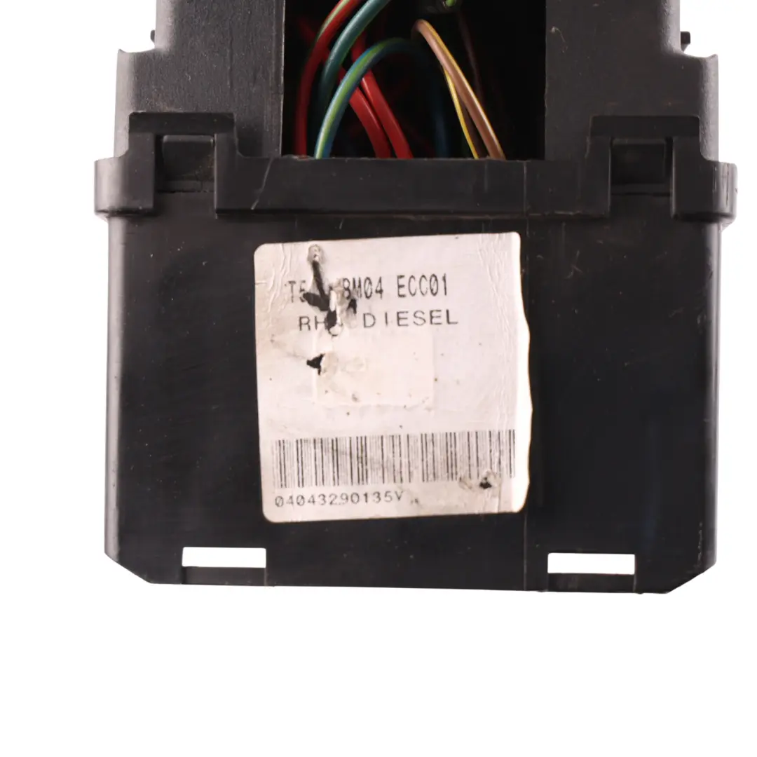 Land Rover Discovery 3 L319 Fuse Box Relay Control Module YPP500080 - SKU RHD-YPW500050 - Part number YPW500050