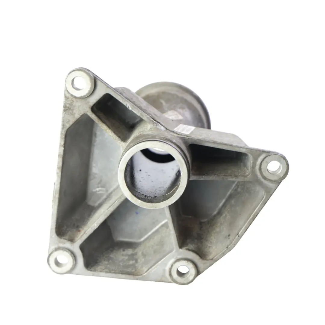 Differential Mount Bracket Housing to Range Rover L322 with Part number TAU500130 Range Rover L322 Differential Mount Bracket Housing - SKU TAU500130-1 - Part number TAU500130