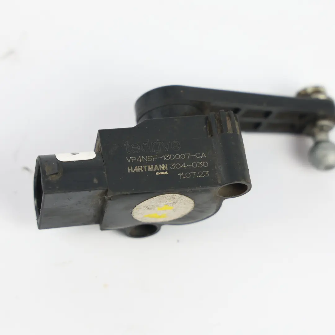 Mk2 Front Headlight Height Level Sensor to Ford Kuga with Part number VP4N5F-13D007-CA Ford Kuga Mk2 Front Headlight Height Level Sensor - SKU VP4N5F-13D007-CA - Part number VP4N5F-13D007-CA