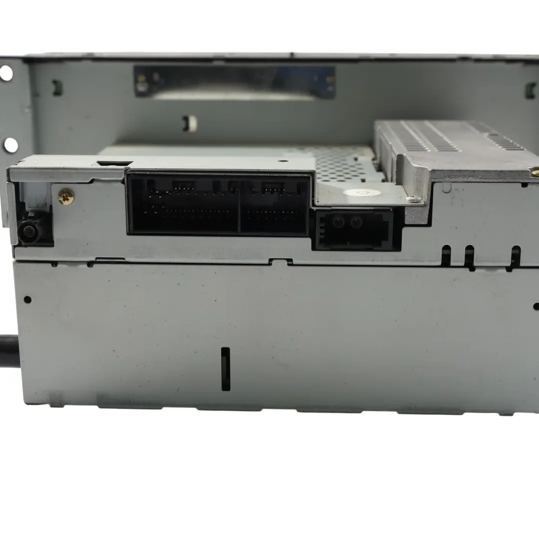 Radio Estéreo Reproductor CD Unidad para Land Rover Discovery 3 L319 con número de pieza VUX500320 Land Rover Discovery 3 L319 Radio Estéreo Reproductor CD Unidad - SKU VUX500320 - Número de pieza VUX500320