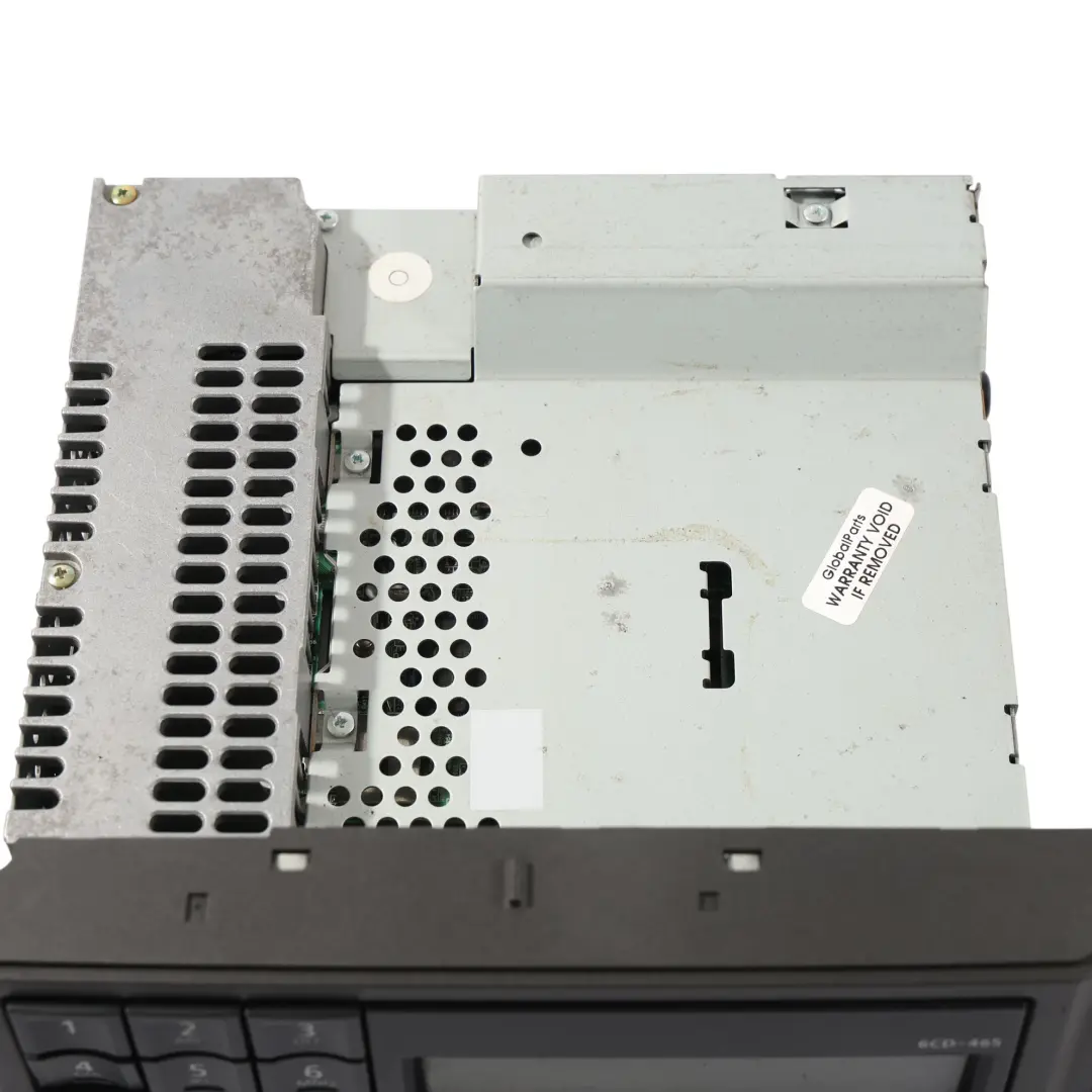 Radio Stereo CD Player do Land Rover Discovery 3 L319 o numerze VUX500320 Land Rover Discovery 3 L319 Radio Stereo CD Player - SKU VUX500320 - Numer Części VUX500320