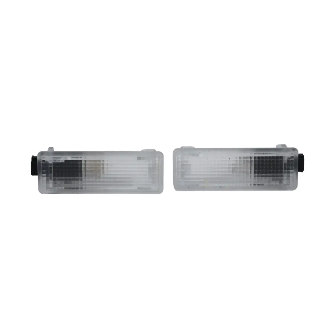 Interior Courtesy Light Lamp SET to Land Rover Discovery L319 with Part number XDC000071 Land Rover Discovery L319 Interior Courtesy Light Lamp SET - SKU XDC000071-1 - Part number XDC000071