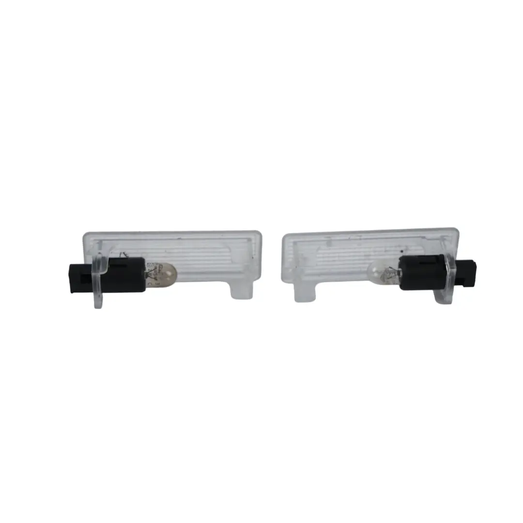 Interior Courtesy Light Lamp SET to Land Rover Discovery L319 with Part number XDC000071 Land Rover Discovery L319 Interior Courtesy Light Lamp SET - SKU XDC000071-1 - Part number XDC000071
