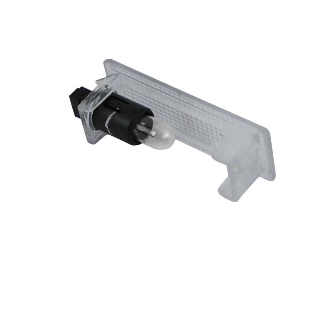 Luce Di Cortesia Interna per Land Rover Discovery L319 con numero di parte XDC000071 Land Rover Discovery L319 Luce Di Cortesia Interna - SKU XDC000071 - Numero di parte XDC000071