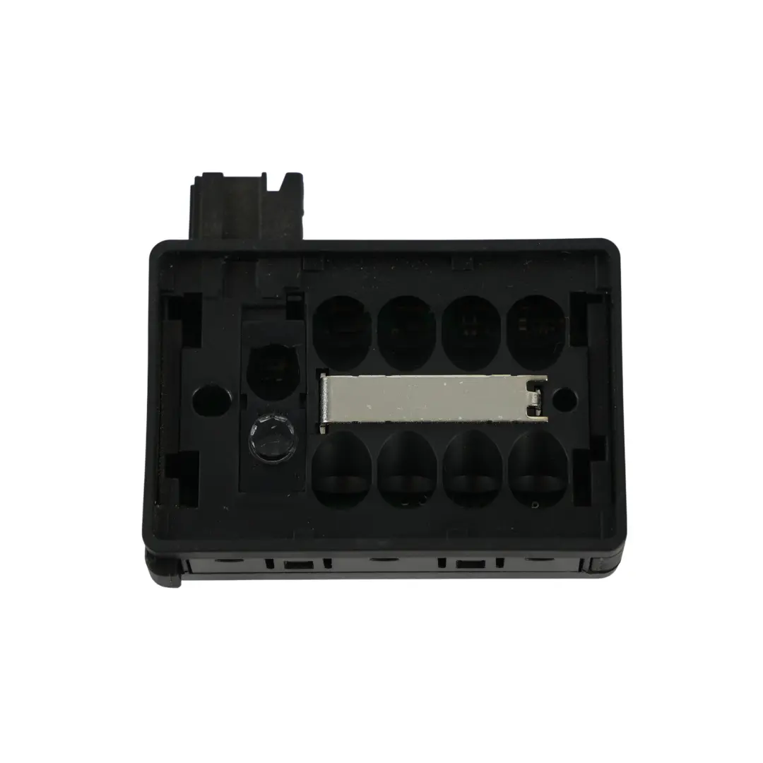 Sensore Pioggia Parabrezza Centralina ECU per Land Rover Discovery 3 L319 con numero di parte YDB500290 Land Rover Discovery 3 L319 Sensore Pioggia Parabrezza Centralina ECU - SKU YDB500290 - Numero di parte YDB500290