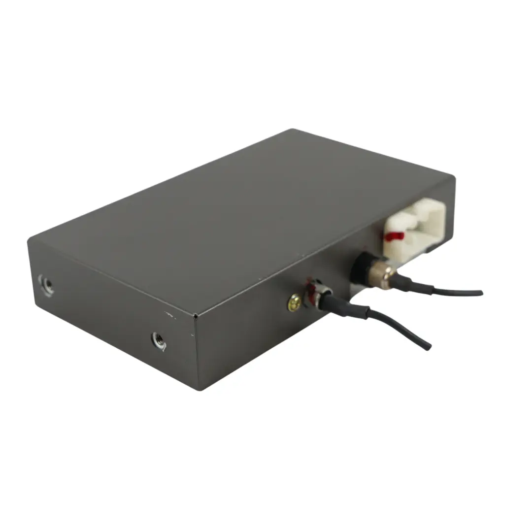 Modulo Computer Navigazione ECU Sat Nav per Land Rover L322 con numero di parte YIC000070 Land Rover L322 Modulo Computer Navigazione ECU Sat Nav - SKU YIC000070 - Numero di parte YIC000070