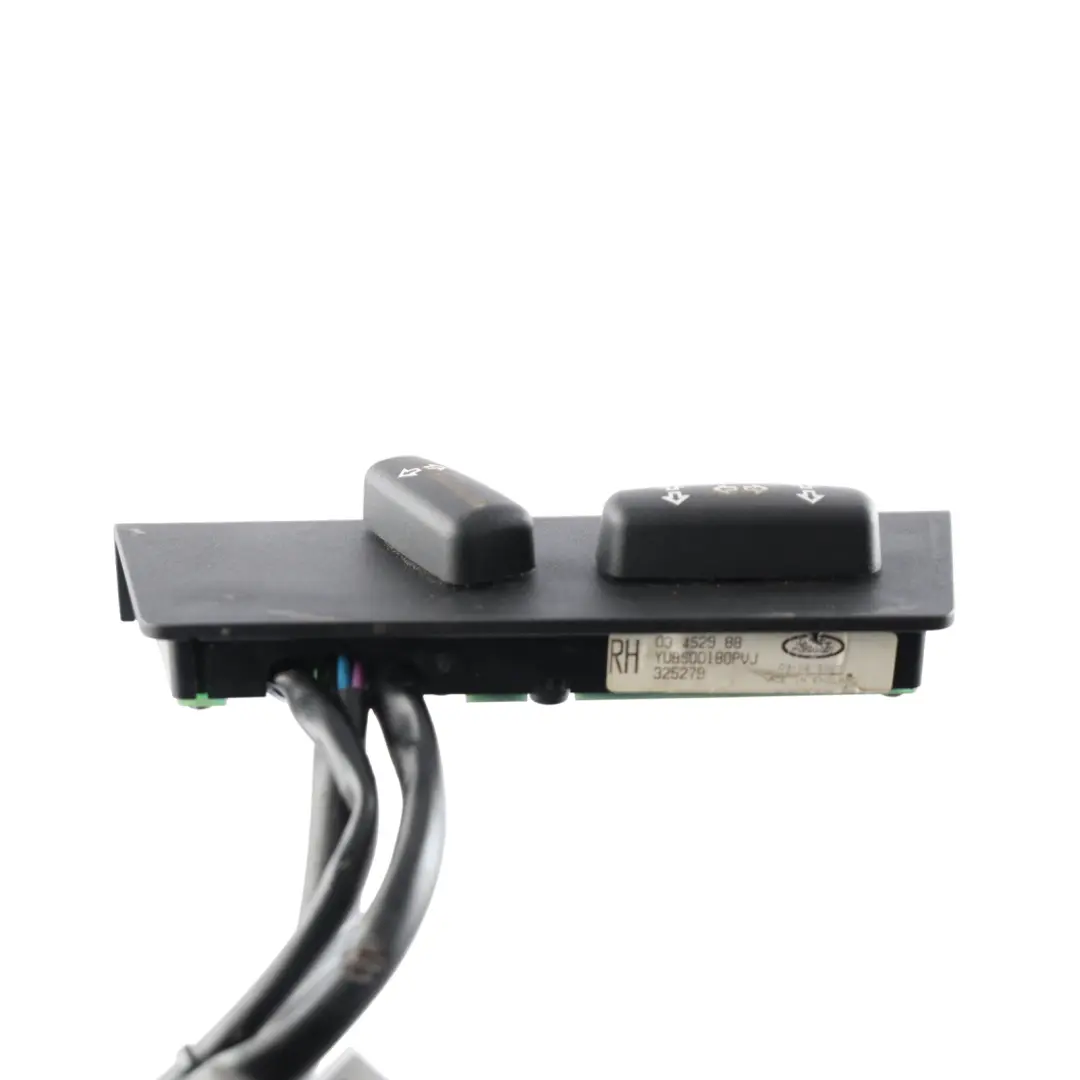 Panel Regulacji Fotela Przedniego Prawy do Range Rover Sport L320 o numerze YUB500180PVJ Range Rover Sport L320 Panel Regulacji Fotela Przedniego Prawy - SKU YUB500180PVJ - Numer Części YUB500180PVJ