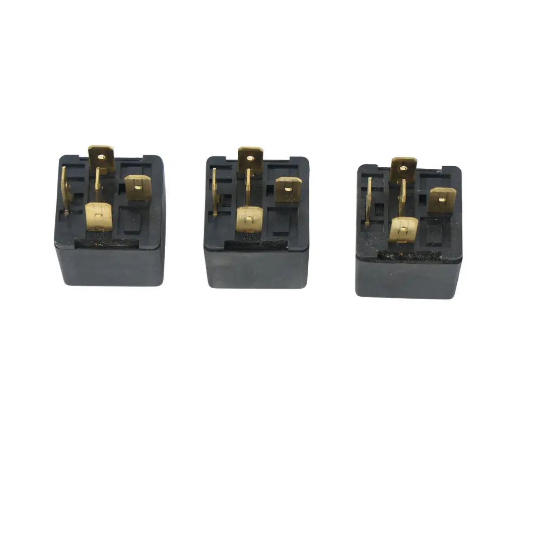 Inny TycoElectronics 12 V DC Set Relè Fusibile per con numero di parte 0-1432785 Inny TycoElectronics 12 V DC Set Relè Fusibile - SKU 0-1432785-1 - Numero di parte 0-1432785