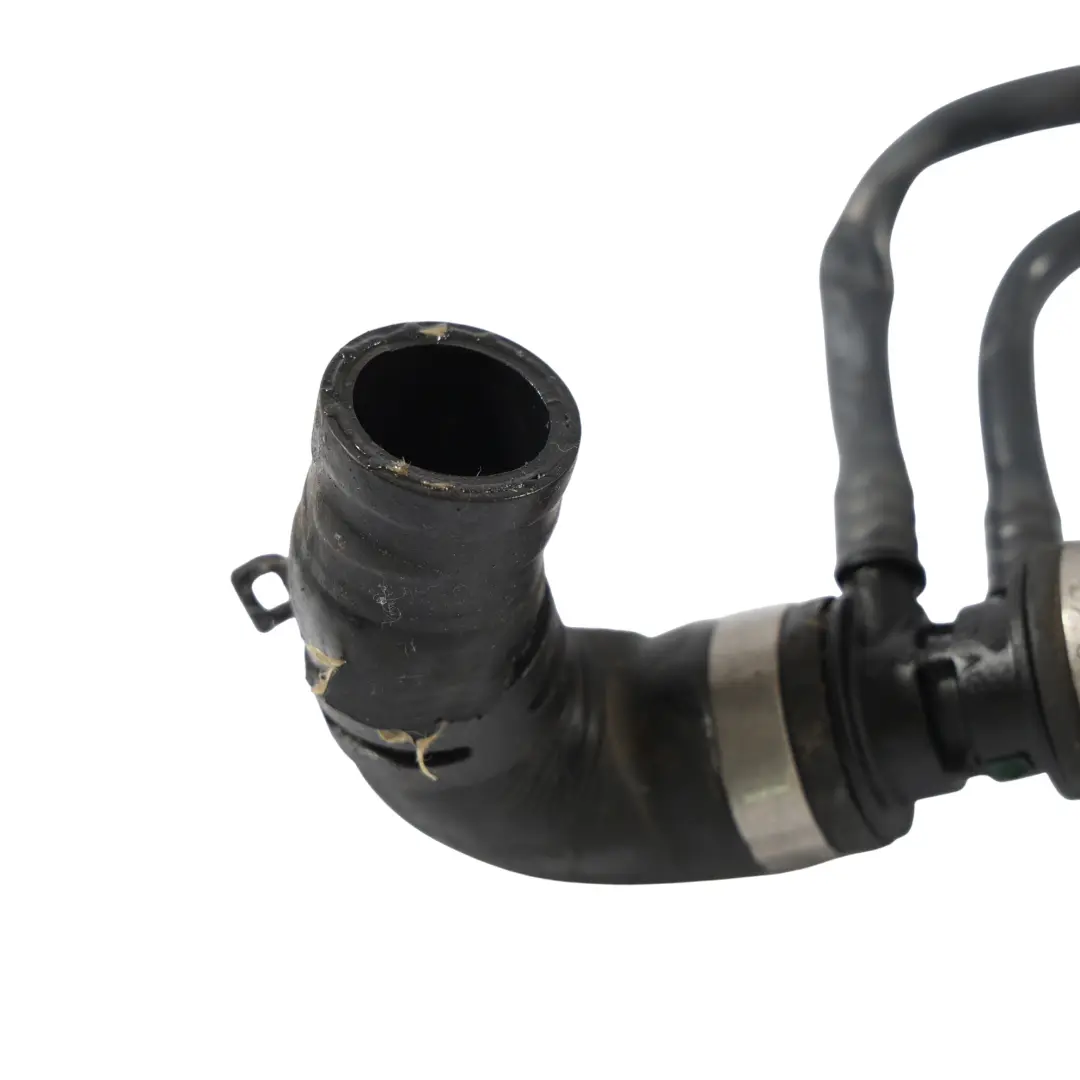 Tubo Manicotto Liquido Refrigerante per Volkswagen Crafter SY con numero di parte 04L121049H Volkswagen Crafter SY Tubo Manicotto Liquido Refrigerante - SKU 04L121049H - Numero di parte 04L121049H