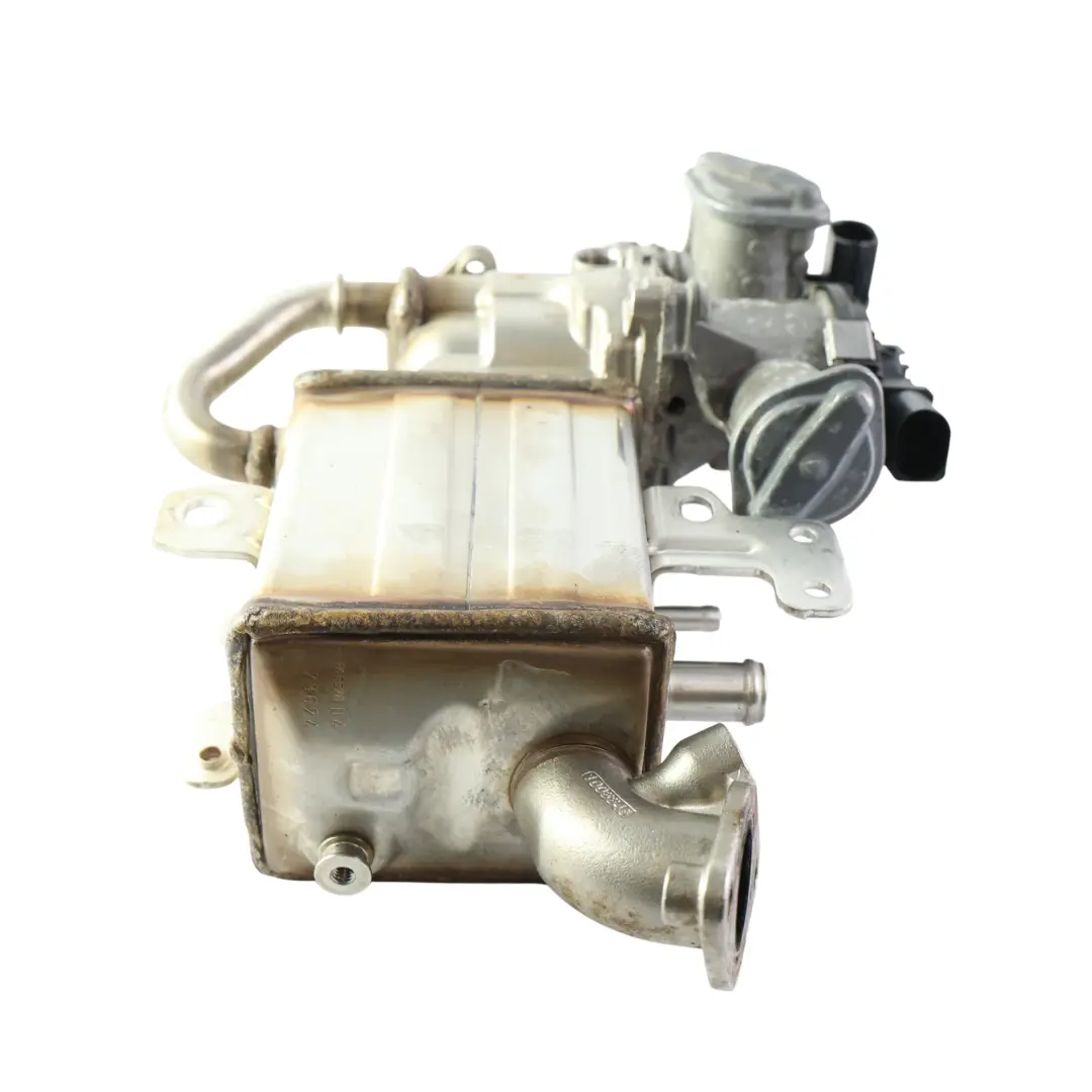 AGR Kühler Ventil TDI für Volkswagen Crafter SY T6 mit Teilenummer 04L131512CM Volkswagen Crafter SY T6 AGR Kühler Ventil TDI - SKU 04L131512CM - Teilenummer 04L131512CM