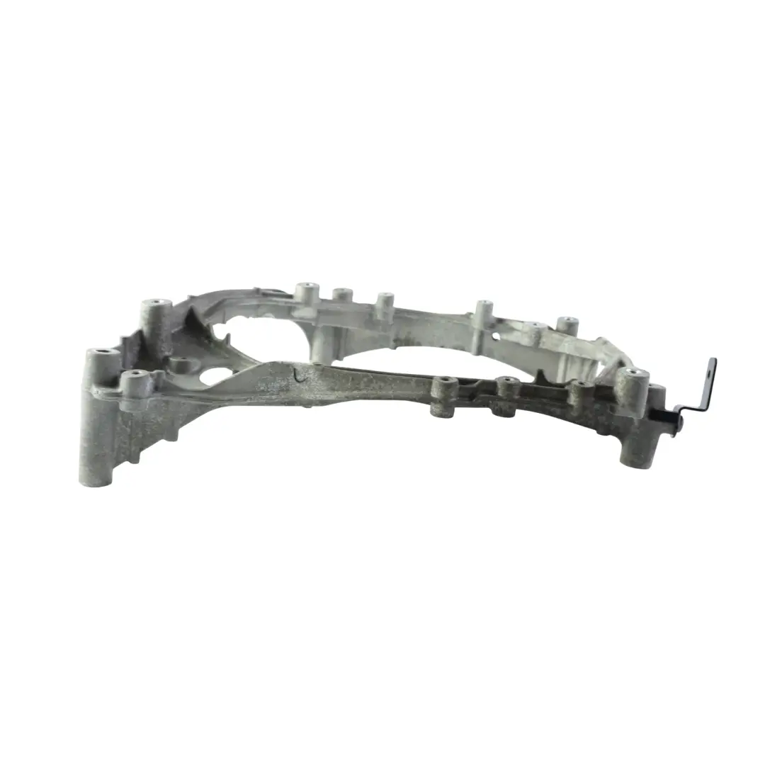 Soporte Bracket Intercooler Enfriador Aire para Volkswagen Crafter SY con número de pieza 04L145173P Volkswagen Crafter SY Soporte Bracket Intercooler Enfriador Aire - SKU 04L145173P - Número de pieza 04L145173P