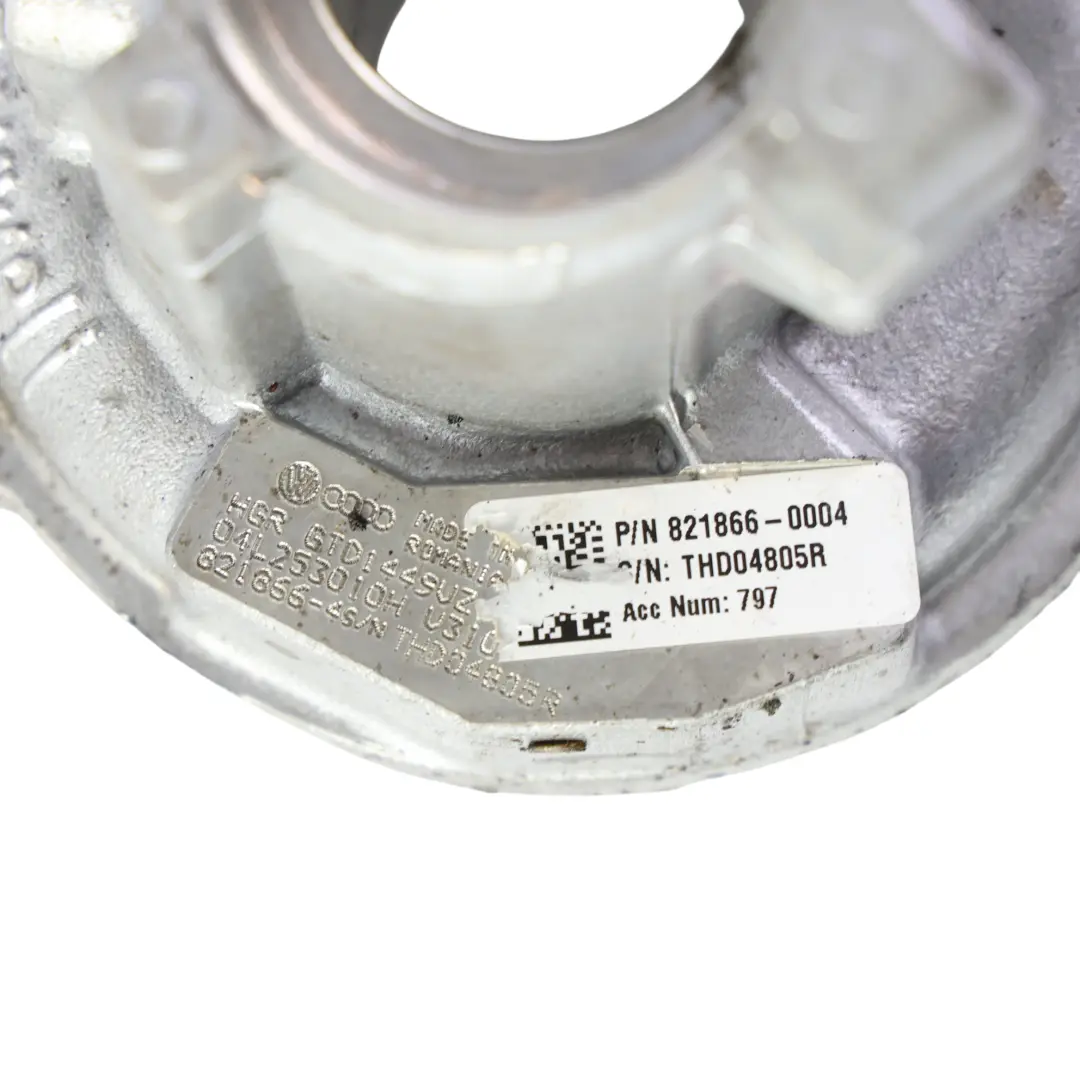 Skoda Octavia Mk3 5E Górna Pokrywa Turbosprężarki 2.0TDI 5Q0253691J - SKU 04L253010H-4 - Numer Części 04L253010H