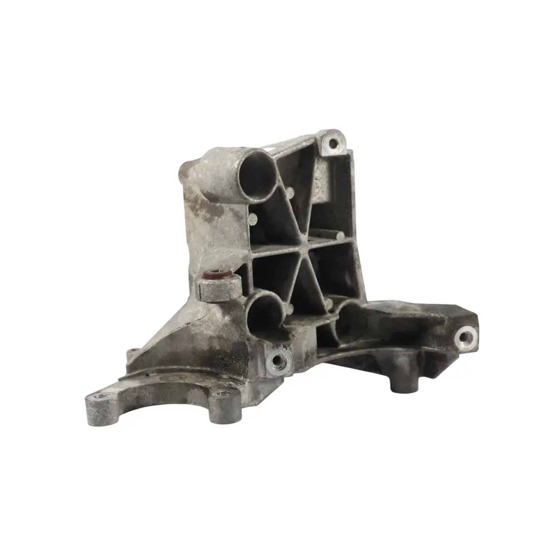 8F Supporto Staffa Montaggio Pompa Servosterzo 059145169AH per Audi A5 con numero di parte 059145167AH Audi A5 8F Supporto Staffa Montaggio Pompa Servosterzo 059145169AH - SKU 059145167AH - Numero di parte 059145167AH