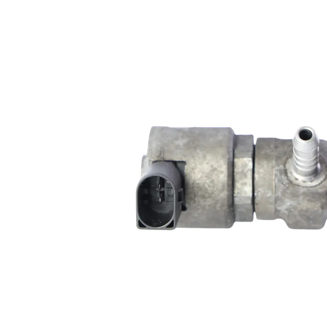Tubo Rail Iniezione Gasolio per Volkswagen Crafter SY T6 con numero di parte 04L130093A Volkswagen Crafter SY T6 Tubo Rail Iniezione Gasolio - SKU 04L130093A - Numero di parte 04L130093A