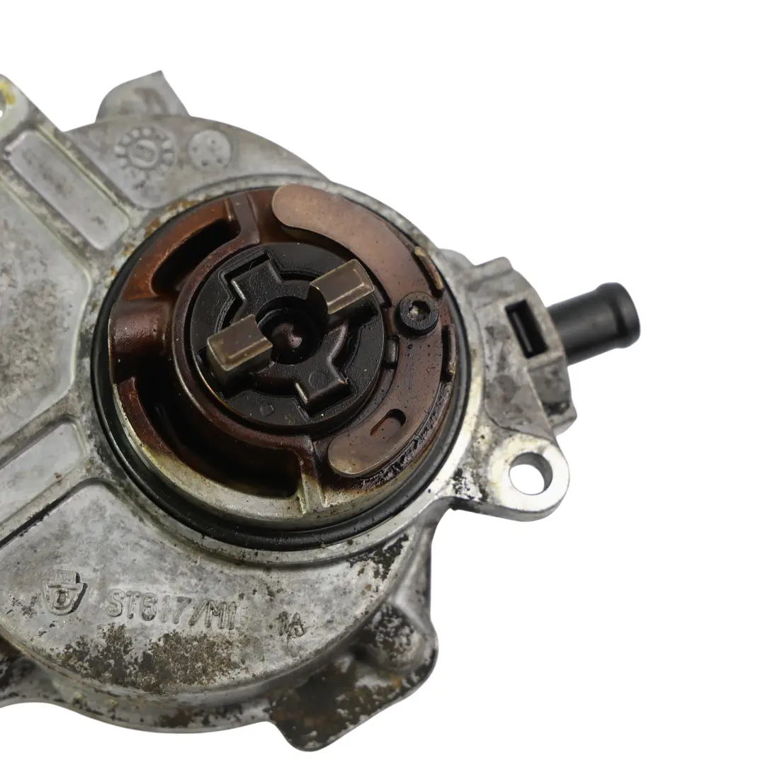 Mk5 Vakuumpumpe 2.0 TFSI Benzin für Volkswagen Golf mit Teilenummer 06D145100H Volkswagen Golf Mk5 Vakuumpumpe 2.0 TFSI Benzin - SKU 06D145100H-1 - Teilenummer 06D145100H