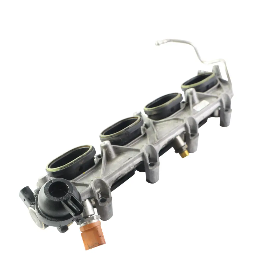 Collettore Aspirazione Inferiore Sinistro 4.2 V8 per Audi RS4 B8 RS5 8T con numero di parte 079133110BB Audi RS4 B8 RS5 8T Collettore Aspirazione Inferiore Sinistro 4.2 V8 - SKU 079133110BB - Numero di parte 079133110BB
