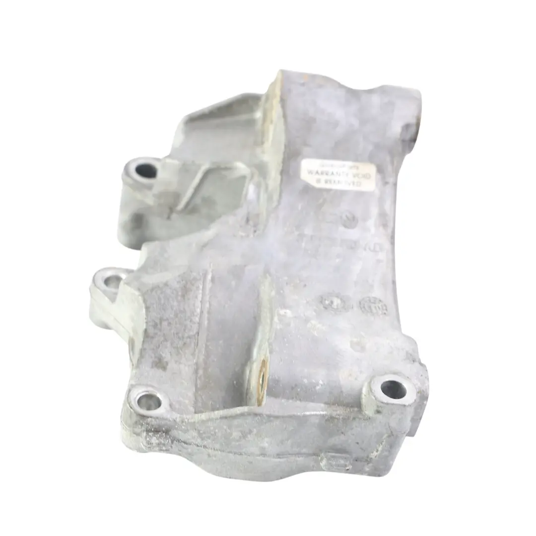 Audi RS4 RS5 B8 Support Fixation Alternateur 4.2 FSI CFSA - SKU 079903805AD - Numéro de pièce 079903805AD