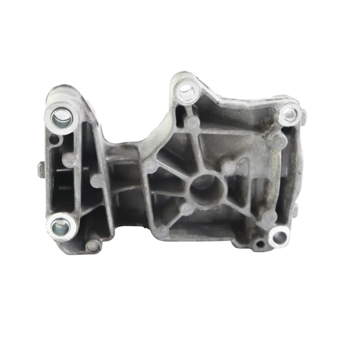 Lichtmaschine Halterung Träger 4.2 FSI CFSA für Audi RS4 RS5 B8 mit Teilenummer 079903805AD Audi RS4 RS5 B8 Lichtmaschine Halterung Träger 4.2 FSI CFSA - SKU 079903805AD - Teilenummer 079903805AD