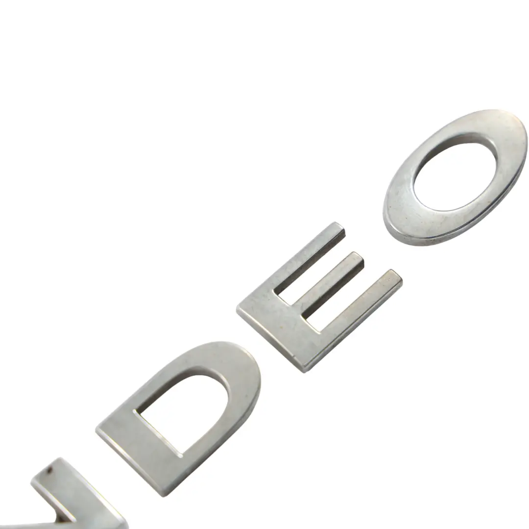 MK3 MK4 Badge Emblème Logo Chrome 1S71-42528-AA pour Ford Mondeo à propos du numéro de pièce 1132601 Ford Mondeo MK3 MK4 Badge Emblème Logo Chrome 1S71-42528-AA - SKU 1132601 - Numéro de pièce 1132601