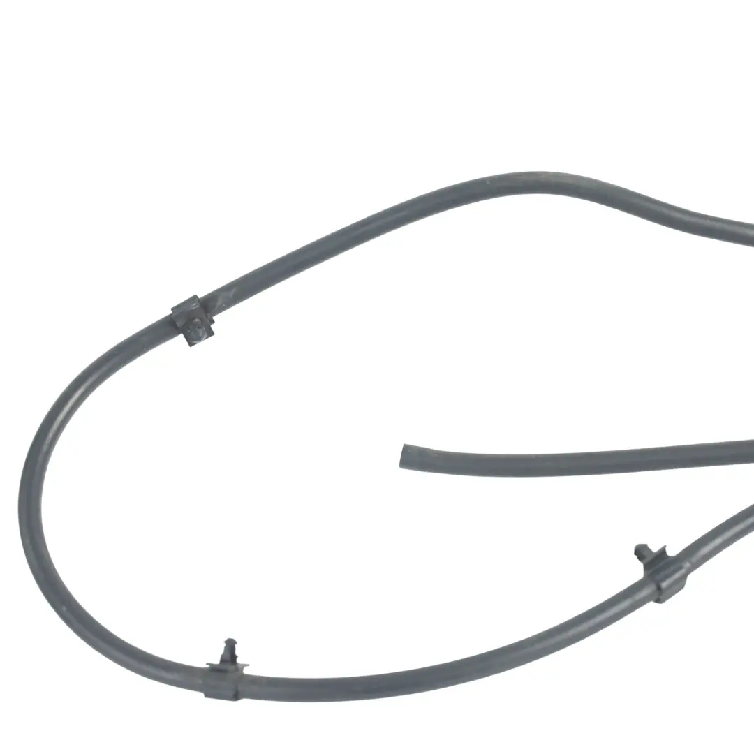 Ford Mondeo Mk4 Wąż Spryskiwaczy Przedniej Szyby BS71-17K605-AB - SKU 1705678 - Numer Części 1705678