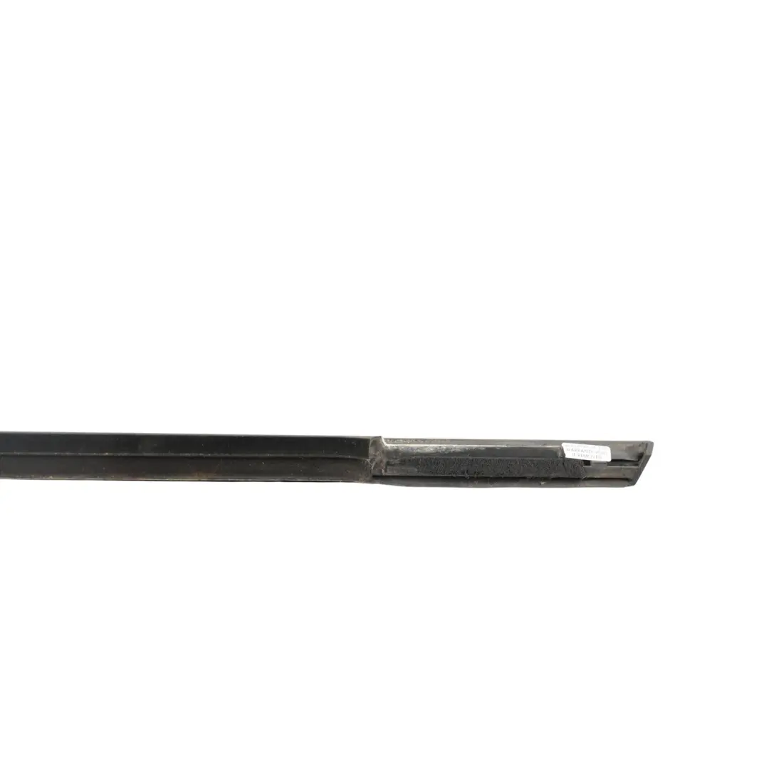 MK4 Guarnizione Finestrino Porta Posteriore Sinistra 7S71-A25605-AK per Ford Mondeo con numero di parte 1742021 Ford Mondeo MK4 Guarnizione Finestrino Porta Posteriore Sinistra 7S71-A25605-AK - SKU 1742021 - Numero di parte 1742021