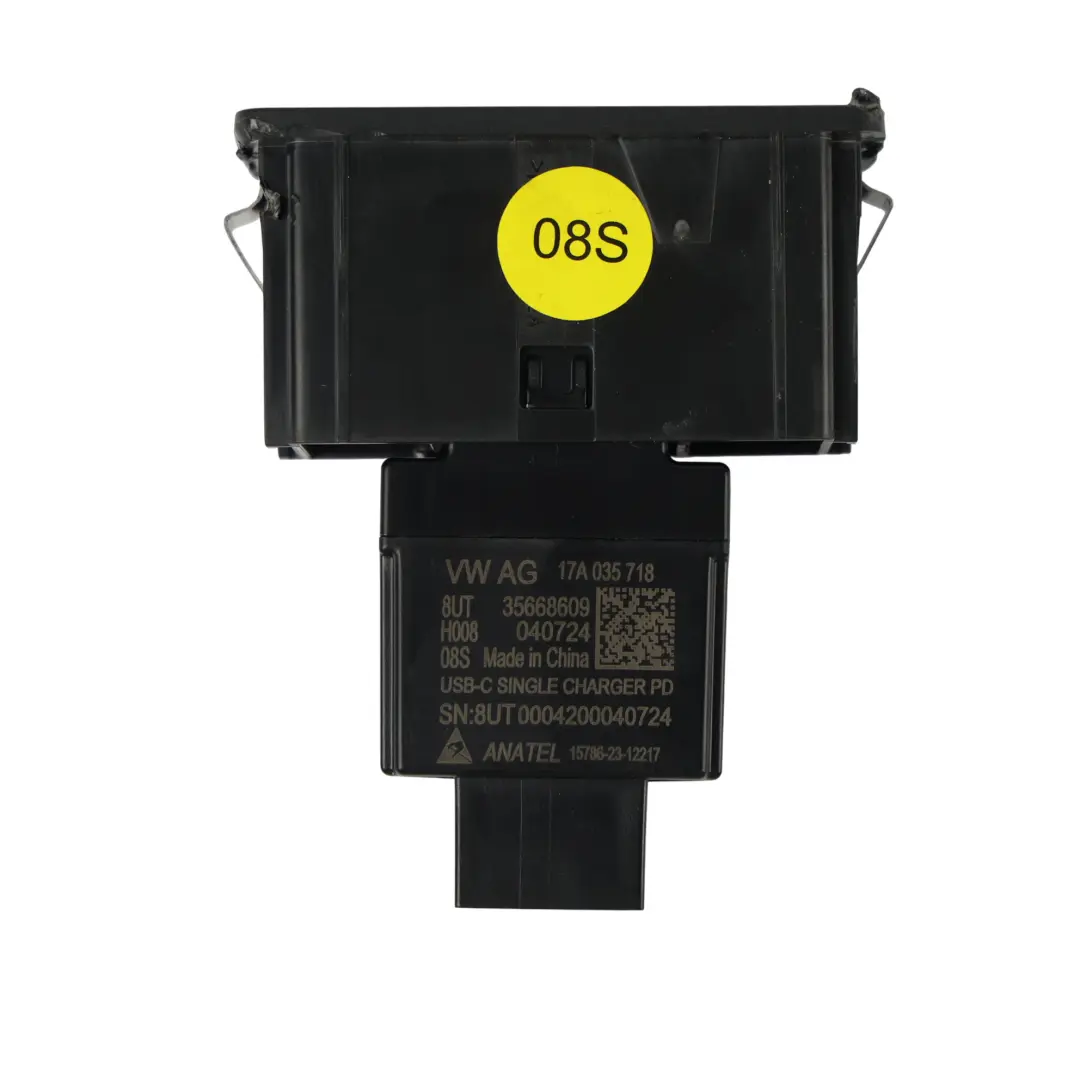 Volkswagen Crafter MK2 USB-C Steckdose Ladegerät Anschluss - SKU 17A035718 - Teilenummer 17A035718