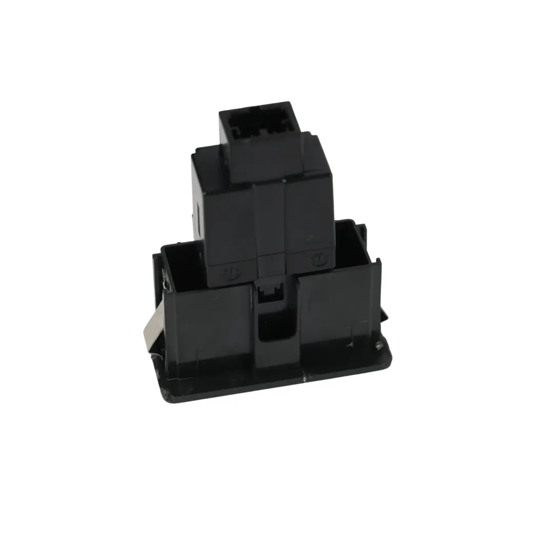 MK2 USB-C Steckdose Ladegerät Anschluss für Volkswagen Crafter mit Teilenummer 17A035718 Volkswagen Crafter MK2 USB-C Steckdose Ladegerät Anschluss - SKU 17A035718 - Teilenummer 17A035718