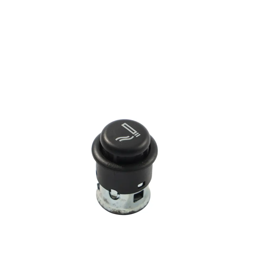 MK6 Audi A3 8V Presa Accendisigari Assemblaggio per Volkswagen Golf con numero di parte 1J0919307 Volkswagen Golf MK6 Audi A3 8V Presa Accendisigari Assemblaggio - SKU 1J0919307 - Numero di parte 1J0919307