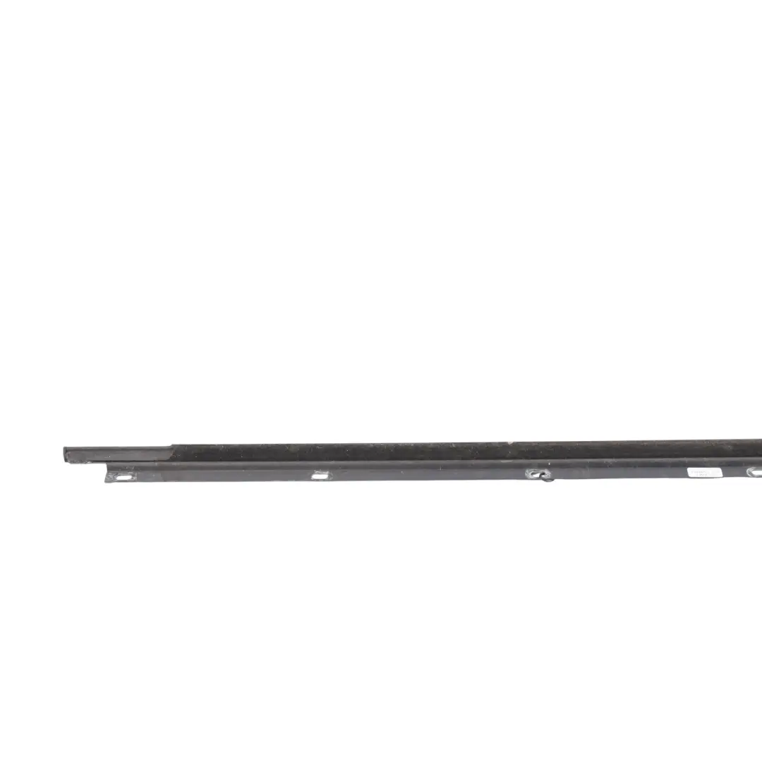 Volkswagen Golf Mk5 Fensterdichtung Tür Vorne Links - SKU 1K3837477D - Teilenummer 1K3837477D