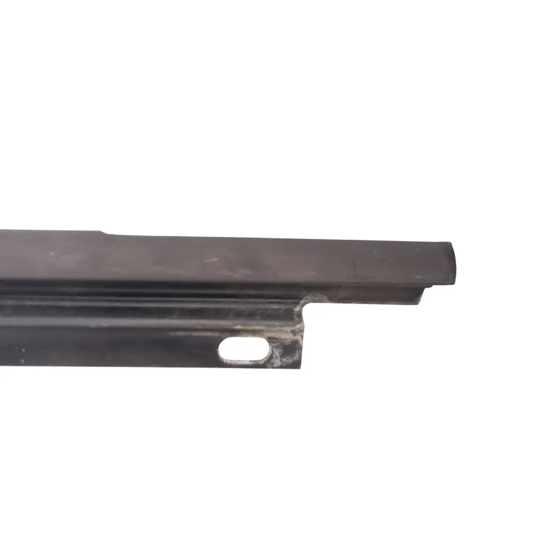 Mk5 Fensterdichtung Tür Vorne Links für Volkswagen Golf mit Teilenummer 1K3837477D Volkswagen Golf Mk5 Fensterdichtung Tür Vorne Links - SKU 1K3837477D - Teilenummer 1K3837477D