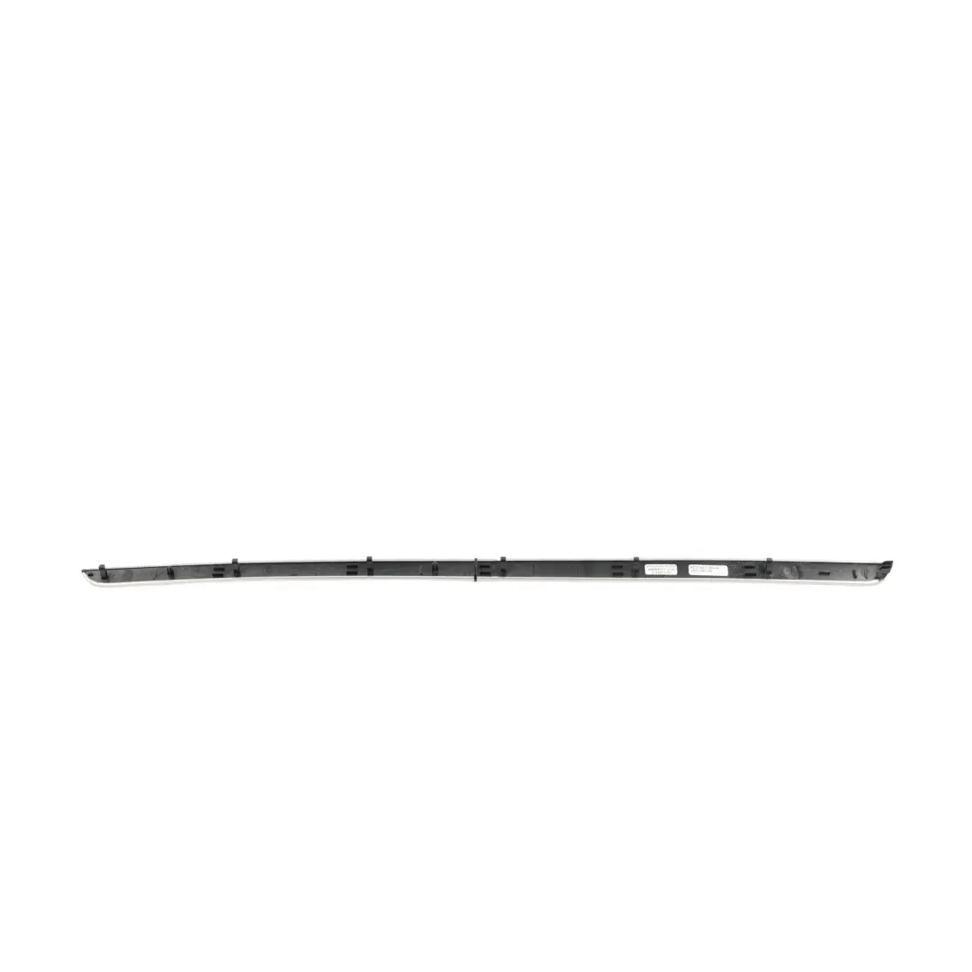 Mk5 Moldura Puerta Delantera Izquierda para Volkswagen Golf con número de pieza 1K3867439B Volkswagen Golf Mk5 Moldura Puerta Delantera Izquierda - SKU 1K3867439B - Número de pieza 1K3867439B