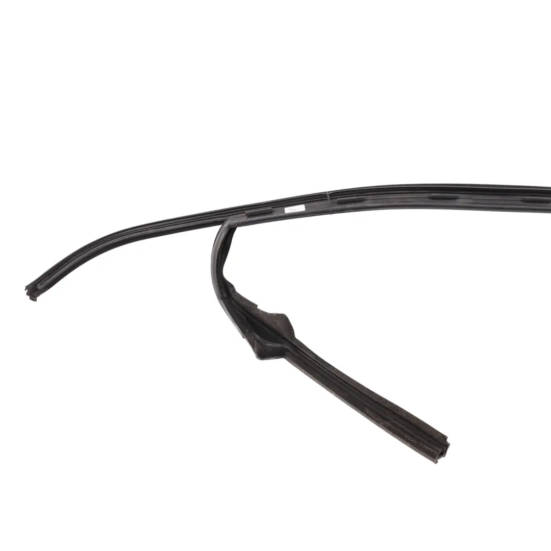 Volkswagen Golf Gti 1k Window Guide Rubber Seal Front Right O/S - SKU 1K4837432D - Part number 1K4837432D