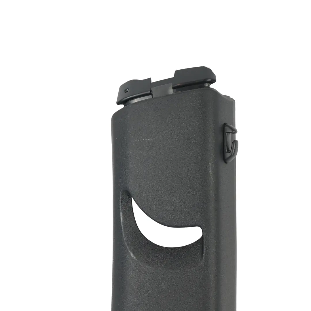 Volkswagen Scirocco MK3 Panel Moldura Pilar B Superior Derecho - SKU 1K8867244C-1 - Número de pieza 1K8867244C