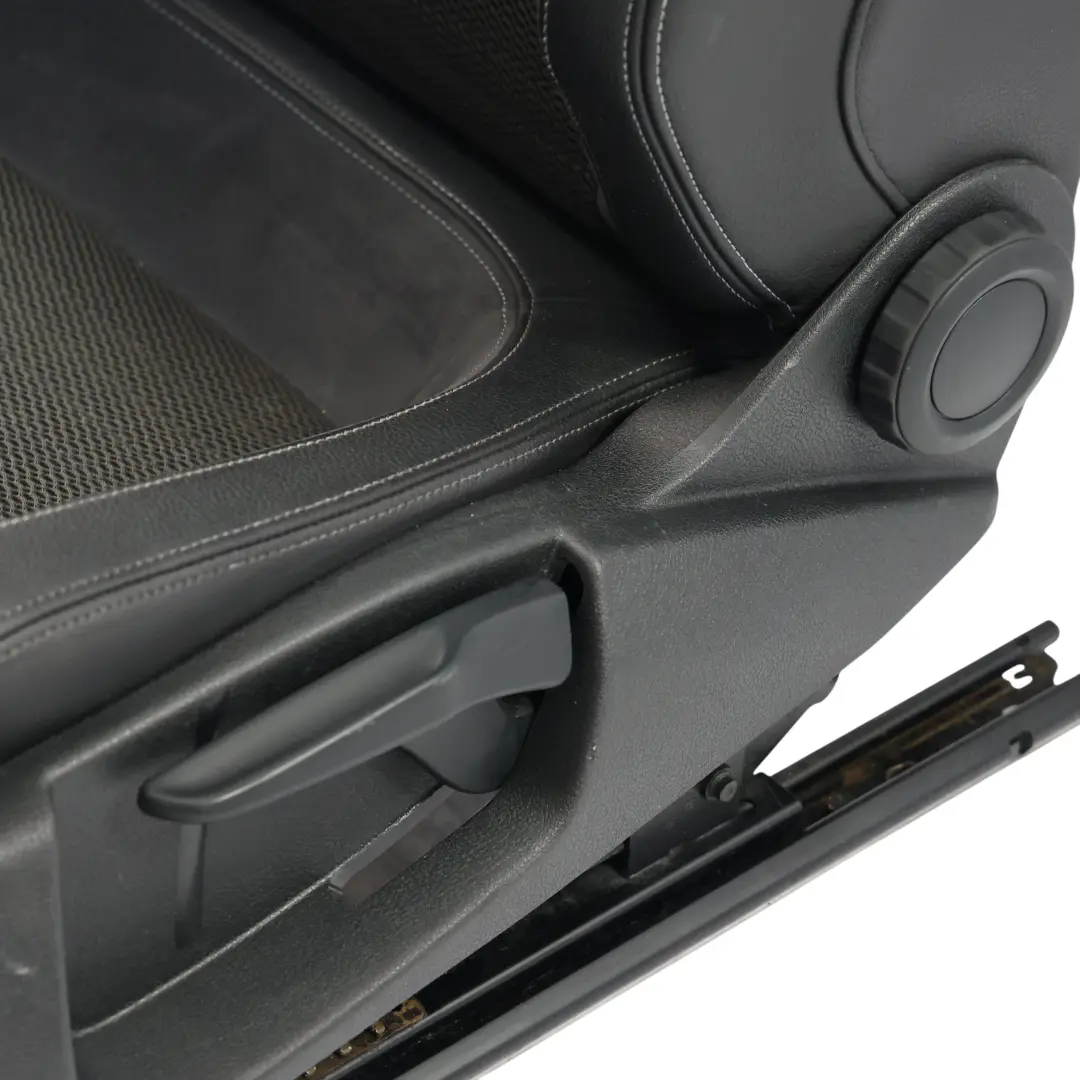 Volkswagen Scirocco MK3 Siège Avant Tissu Alcantara Similicuir Gauche - SKU 1K8881805CG-1 - Numéro de pièce 1K8881805CG