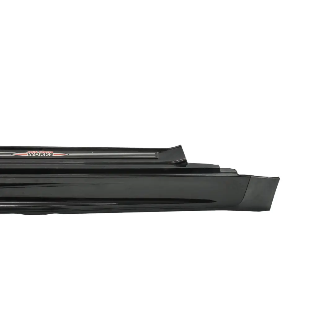 Garniture Bas de Caisse Côté Droit Noir Minuit A94 pour Mini R56 R57 JCW à propos du numéro de pièce 2156418 Mini R56 R57 JCW Garniture Bas de Caisse Côté Droit Noir Minuit A94 - SKU 2156418-MNB - Numéro de pièce 2156418
