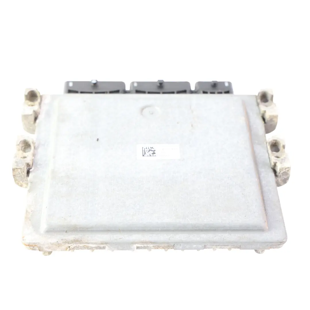 OM607.951 110HP Komputer Silnika Manual do Mercedes W415 111 CDI o numerze 237104559R Mercedes W415 111 CDI OM607.951 110HP Komputer Silnika Manual - SKU 237104559R - Numer Części 237104559R