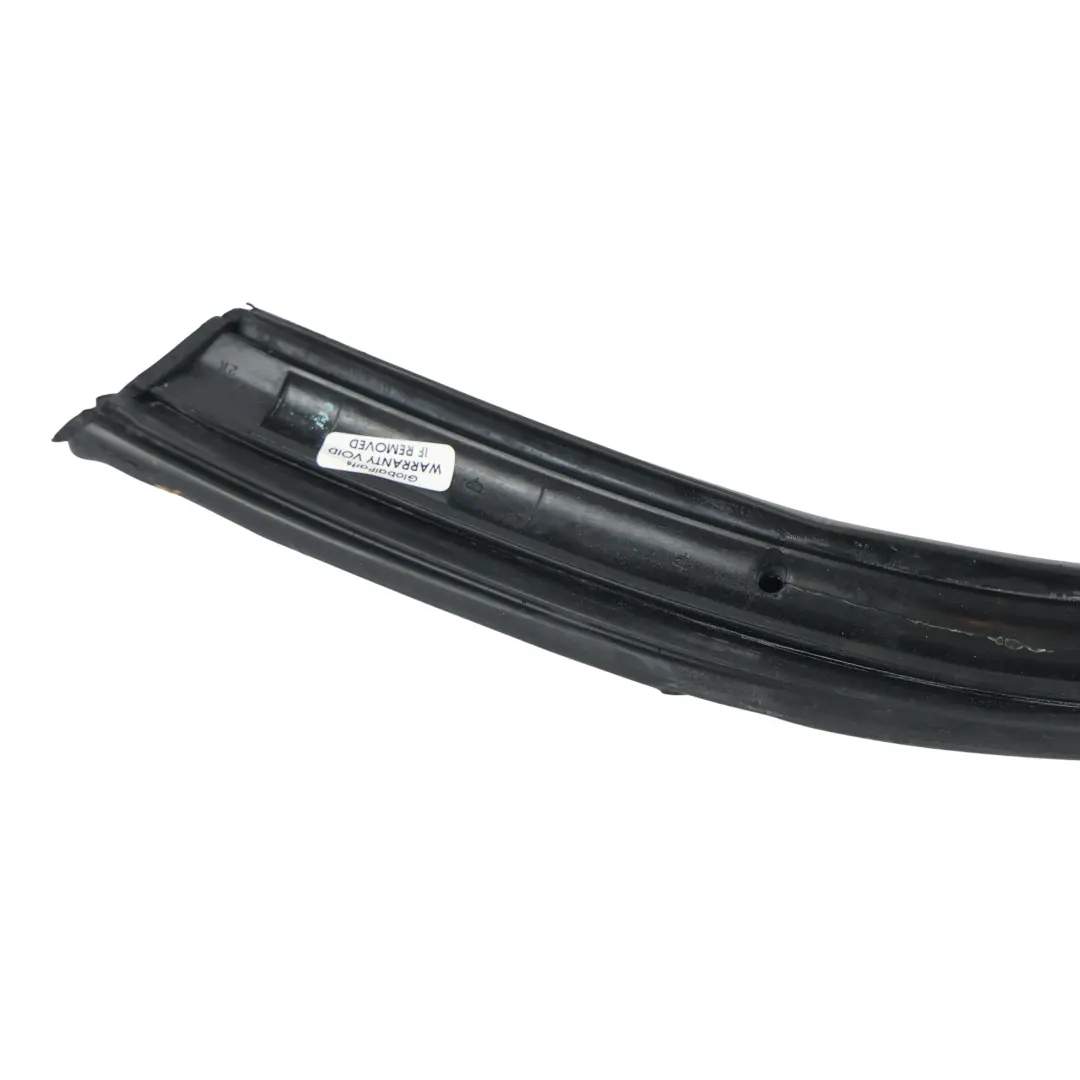 Uszczelka Narożna Dachu Miękkiego Tylna Prawa do Mini R59 o numerze 2759402 Mini R59 Uszczelka Narożna Dachu Miękkiego Tylna Prawa - SKU 2759402 - Numer Części 2759402
