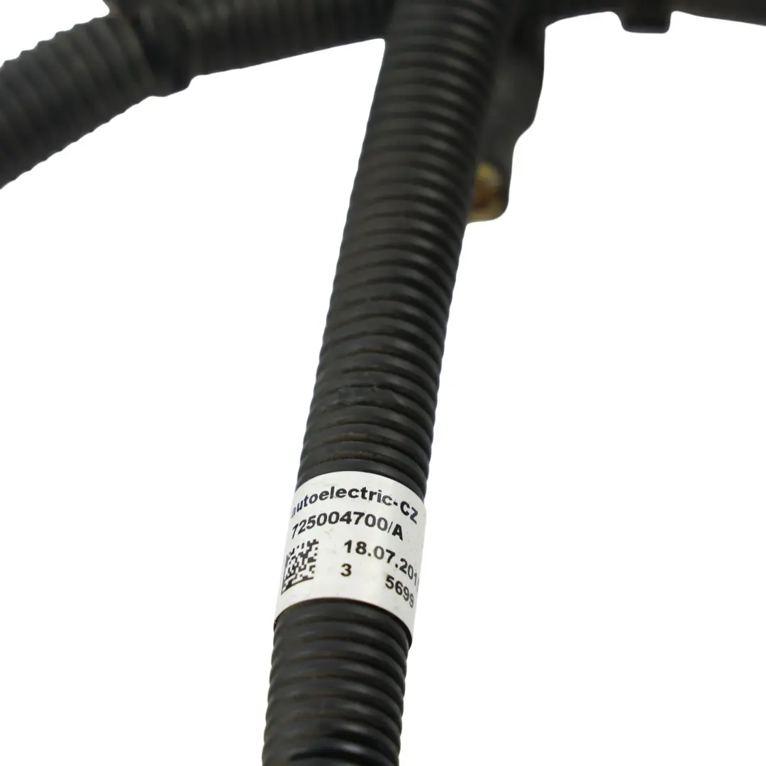 Câble Batterie Positif 9065400100 pour Volkswagen Crafter I Mercedes Sprinter W906 à propos du numéro de pièce 2E0971130BF Volkswagen Crafter I Mercedes Sprinter W906 Câble Batterie Positif 9065400100 - SKU 2E0971130BF - Numéro de pièce 2E0971130BF